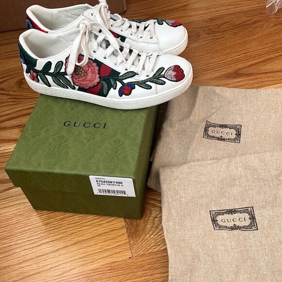 Gucci Shoes - GUCCI Ace floral embroidered sneakers